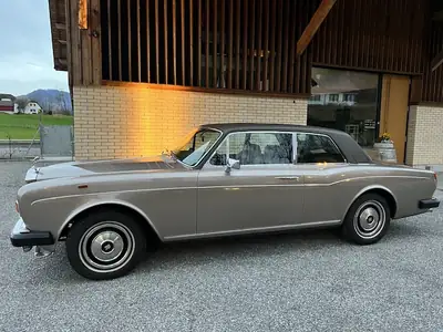 Rolls-Royce Corniche 1982 — Chef-d'œuvre britannique, historique sans accident — Miniatura 9