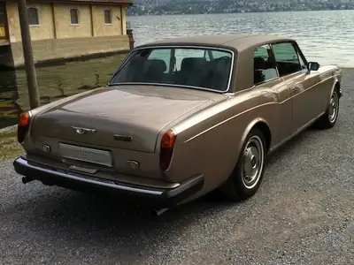 Rolls-Royce Corniche 1982 — Chef-d'œuvre britannique, historique sans accident — Miniatura 13