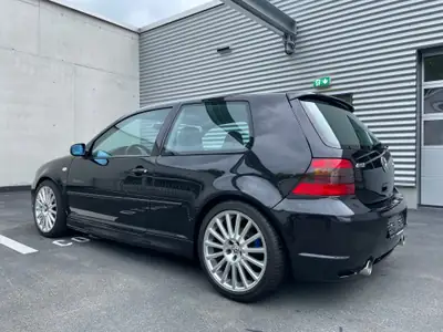VW Golf R32 4Motion — Sportive allemande 241 ch, boîte manuelle, faible kilométrage — cruscotto