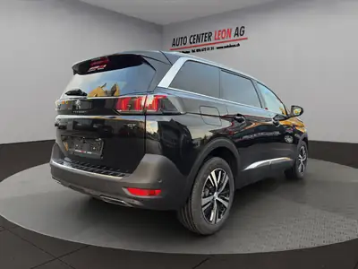 Peugeot 5008 136 e-DCS6 GT — SUV 7 places hybride, très bas kilométrage — detail
