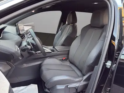 Peugeot 5008 136 e-DCS6 GT — SUV 7 places hybride, très bas kilométrage — Thumbnail 9