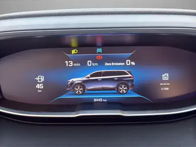 Peugeot 5008 136 e-DCS6 GT — SUV 7 places hybride, très bas kilométrage — Thumbnail 11