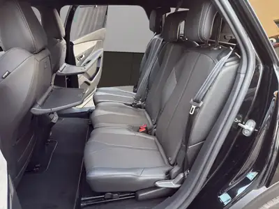 Peugeot 5008 136 e-DCS6 GT — SUV 7 places hybride, très bas kilométrage — Thumbnail 13