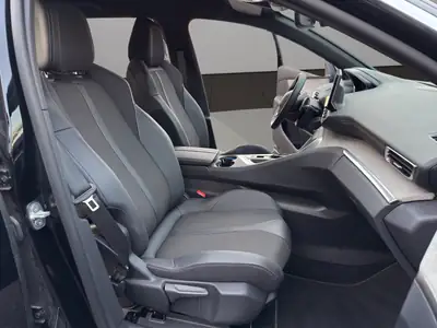 Peugeot 5008 136 e-DCS6 GT — SUV 7 places hybride, très bas kilométrage — Thumbnail 17