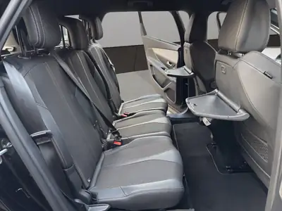 Peugeot 5008 136 e-DCS6 GT — SUV 7 places hybride, très bas kilométrage — Thumbnail 18