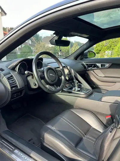 Jaguar F-Type Coupé S — Sportive britannique 380 ch, faible kilométrage — Miniature 14