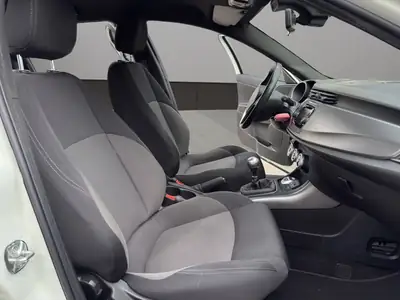 Alfa Romeo Giulietta 1.4 T — Élégance italienne, moteur dynamique et entretien complet — Thumbnail 17