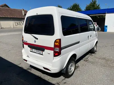 DFSK K-Série Mini Van 1.3i — Utilitaire compact, kilométrage quasi neuf — interni