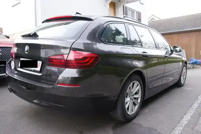 BMW 520i Touring — Break élégant, moteur fiable et sans sinistre — intérieur