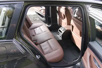 BMW 520i Touring — Break élégant, moteur fiable et sans sinistre — Miniature 13