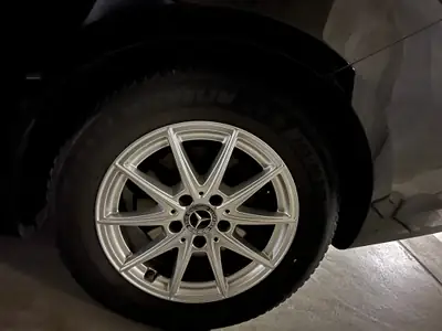 Mercedes-Benz CLA 180 Shooting Brake — Élégance pratique et efficacité — Miniatur 13