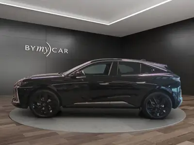 DS 4 1.2 MHEV Ligne Noire — Berline Compacte Hybride Légère, Élégance Française — arrière