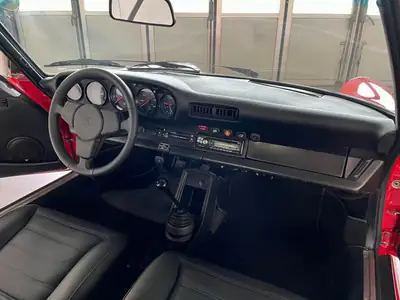 Porsche 911 SC 1980 — Icône sportive vintage, moteur révisé, faible kilométrage — Detail