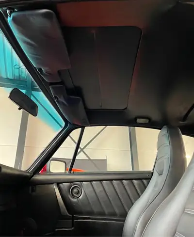 Porsche 911 SC 1980 — Icône sportive vintage, moteur révisé, faible kilométrage — Miniatur 7