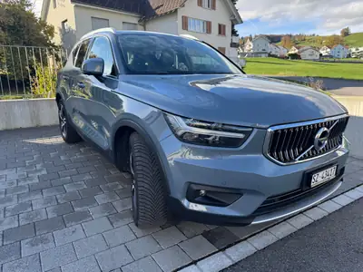 Volvo XC40 T5 Twin Engine — SUV hybride rechargeable, 1ère main, garantie jusqu'à 2027 — vue extérieure