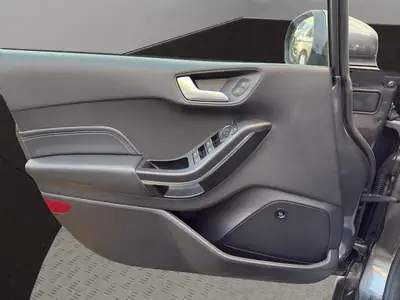 Ford Fiesta 1.0 SCTi Active — Citadine économe avec navigation et chauffage intégré — Miniature 12