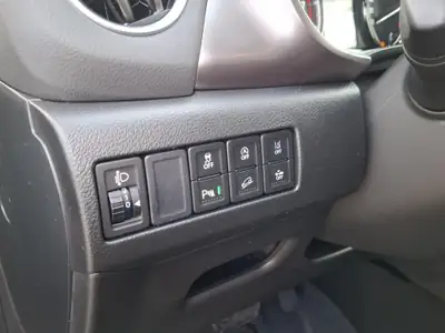 Suzuki Vitara 1.4 T Compact+ Hybrid 4x4 — SUV urbain écologique avec transmission automatique — detail