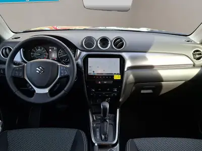 Suzuki Vitara 1.4 T Compact+ Hybrid 4x4 — SUV urbain écologique avec transmission automatique — Thumbnail 9