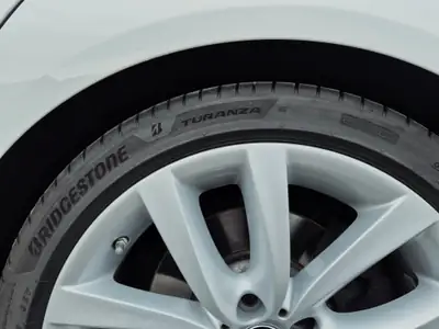 BMW M550d Touring xDrive — Break diesel haute performance, entretien suivi — Thumbnail 13