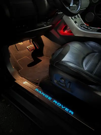 Land Rover Range Rover Evoque Cabrio 2016 — Élégance décapotable et polyvalence SUV — Thumbnail 8