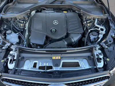 Mercedes-Benz GLC 200 4Matic — SUV hybride léger, 31 600 km seulement — Thumbnail 18