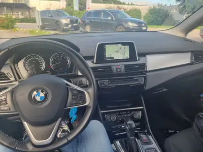 BMW 225xe iPerformance — Monospace hybride rechargeable, 60'000 km seulement — vista posteriore