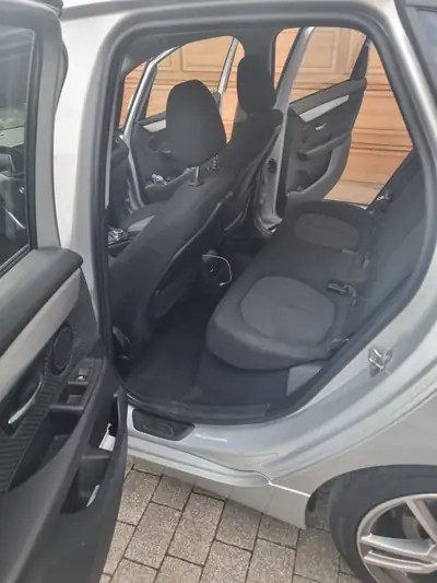 BMW 225xe iPerformance — Monospace hybride rechargeable, 60'000 km seulement — Miniatura 7