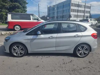 BMW 225xe iPerformance — Monospace hybride rechargeable, 60'000 km seulement — Miniatura 9