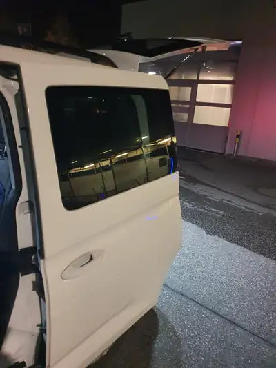 VW Caddy 2.0 TDI DSG — Utilitaire polyvalent, faible kilométrage, boîte automatique — Thumbnail 13