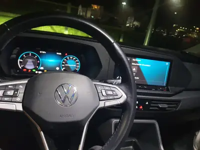 VW Caddy 2.0 TDI DSG — Utilitaire polyvalent, faible kilométrage, boîte automatique — Thumbnail 14