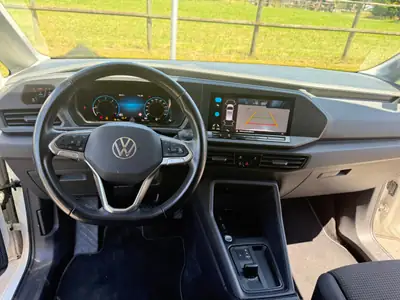 VW Caddy 2.0 TDI DSG — Utilitaire polyvalent, faible kilométrage, boîte automatique — Thumbnail 19