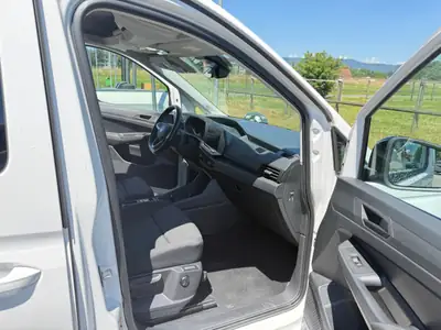 VW Caddy 2.0 TDI DSG — Utilitaire polyvalent, faible kilométrage, boîte automatique — Thumbnail 22