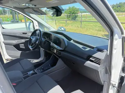 VW Caddy 2.0 TDI DSG — Utilitaire polyvalent, faible kilométrage, boîte automatique — Thumbnail 24
