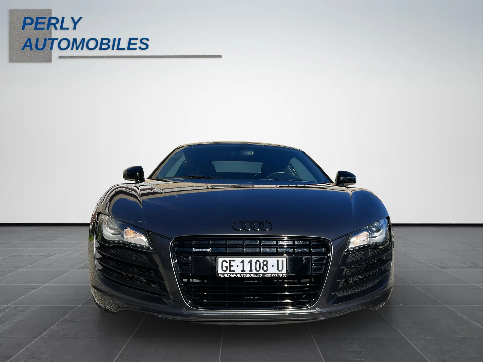 Audi R8 Coupé 4.2 — Supercar légendaire, 420 ch, boîte manuelle authentique