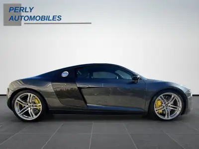 Audi R8 Coupé 4.2 — Supercar légendaire, 420 ch, boîte manuelle authentique — Miniatura 7