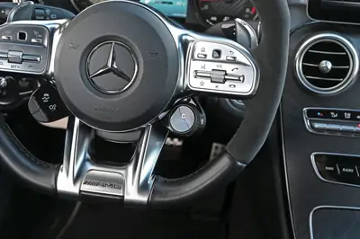 Mercedes-Benz C 63 S AMG — Le dernier V8 4.0L : un mythe automobile à 84 000 km — Thumbnail 12