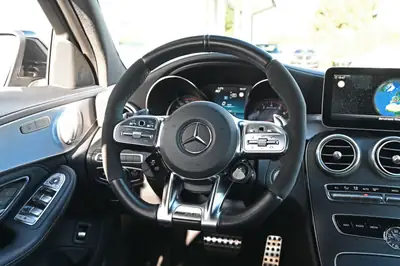 Mercedes-Benz C 63 S AMG — Le dernier V8 4.0L : un mythe automobile à 84 000 km — Thumbnail 11