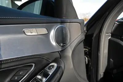Mercedes-Benz C 63 S AMG — Le dernier V8 4.0L : un mythe automobile à 84 000 km — Thumbnail 16