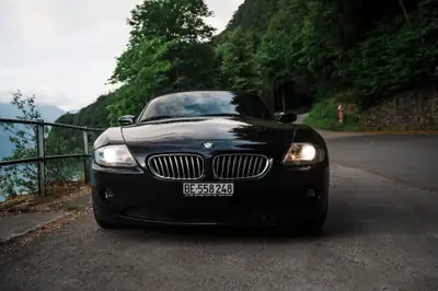 BMW Z4 3.0i Roadster 2005 — Cabriolet sportif, 231 ch et design intemporel — arrière