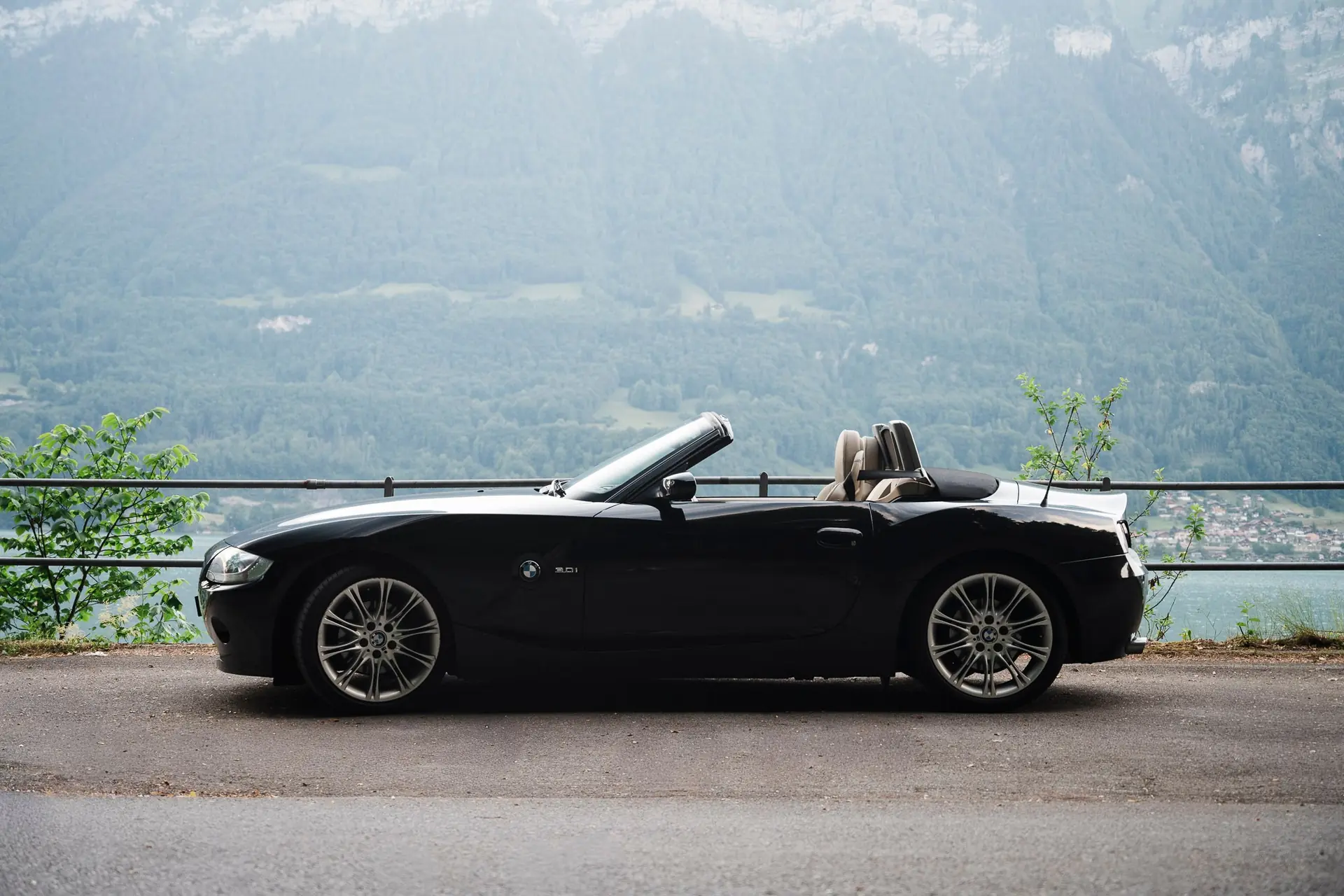 BMW Z4 3.0i Roadster 2005 — Cabriolet sportif, 231 ch et design intemporel — Außenansicht