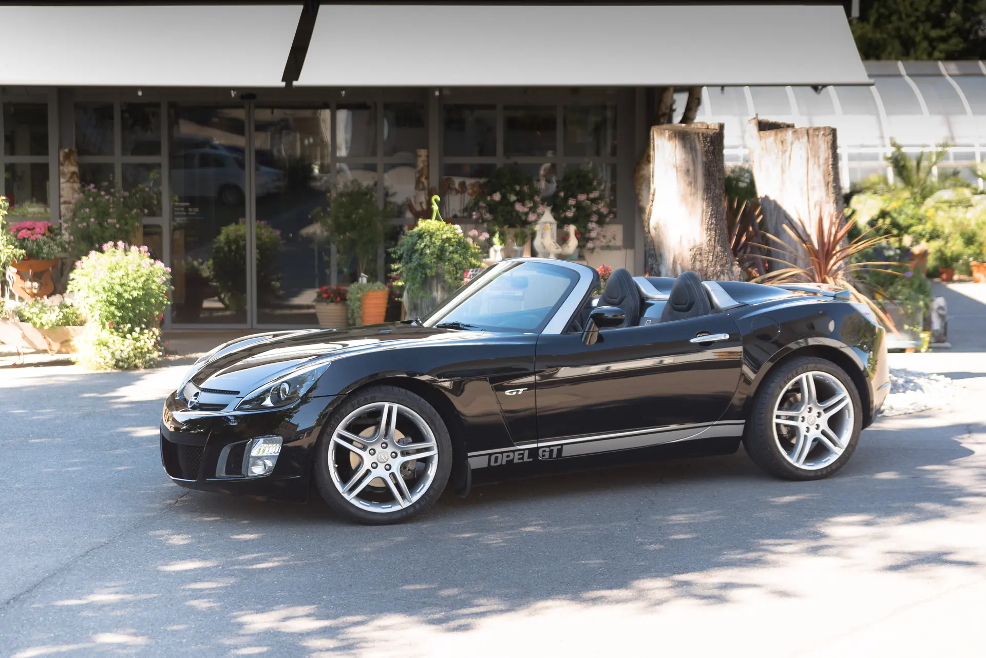 Opel GT 2.0 Turbo — Cabriolet sportif collector, édition « Last Run » exclusive — vue extérieure