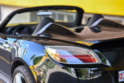 Opel GT 2.0 Turbo — Cabriolet sportif collector, édition « Last Run » exclusive — Miniature 12