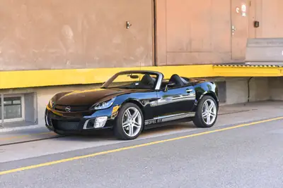 Opel GT 2.0 Turbo — Cabriolet sportif collector, édition « Last Run » exclusive — Miniature 10