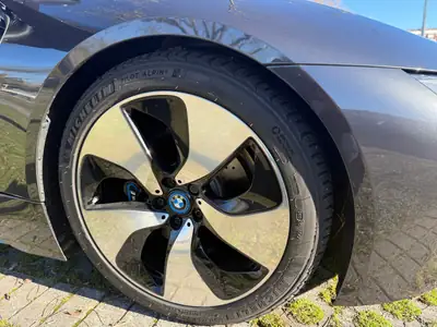 BMW i8 Coupé 2016 — Sportive hybride rechargeable, à peine roulée — Miniatur 13