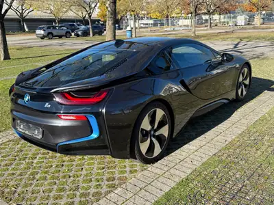 BMW i8 Coupé 2016 — Sportive hybride rechargeable, à peine roulée — Miniatur 20