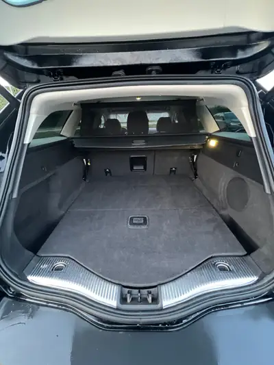 Ford Mondeo 2.0 TDCi Titanium AWD — Monospace familial robuste, transmission automatique PowerShift — Detail
