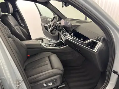 BMW X5 xD 48V 30d M Sport Pro 2025 — SUV premium 7 places, hybride mild, très faible kilométrage — Thumbnail 9