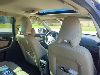 Volvo V60 Cross Country D4 AWD — Break aventurier, moteur Polestar optimisé, 105000 km — tableau de bord