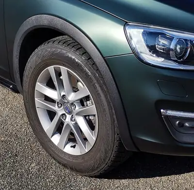 Volvo V60 Cross Country D4 AWD — Break aventurier, moteur Polestar optimisé, 105000 km — Miniature 7