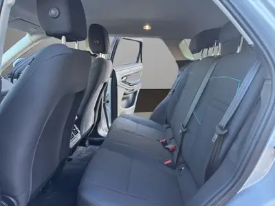 Range Rover Evoque D 150 S — Diesel efficace, 8 équipements, essence de prestige — Thumbnail 13